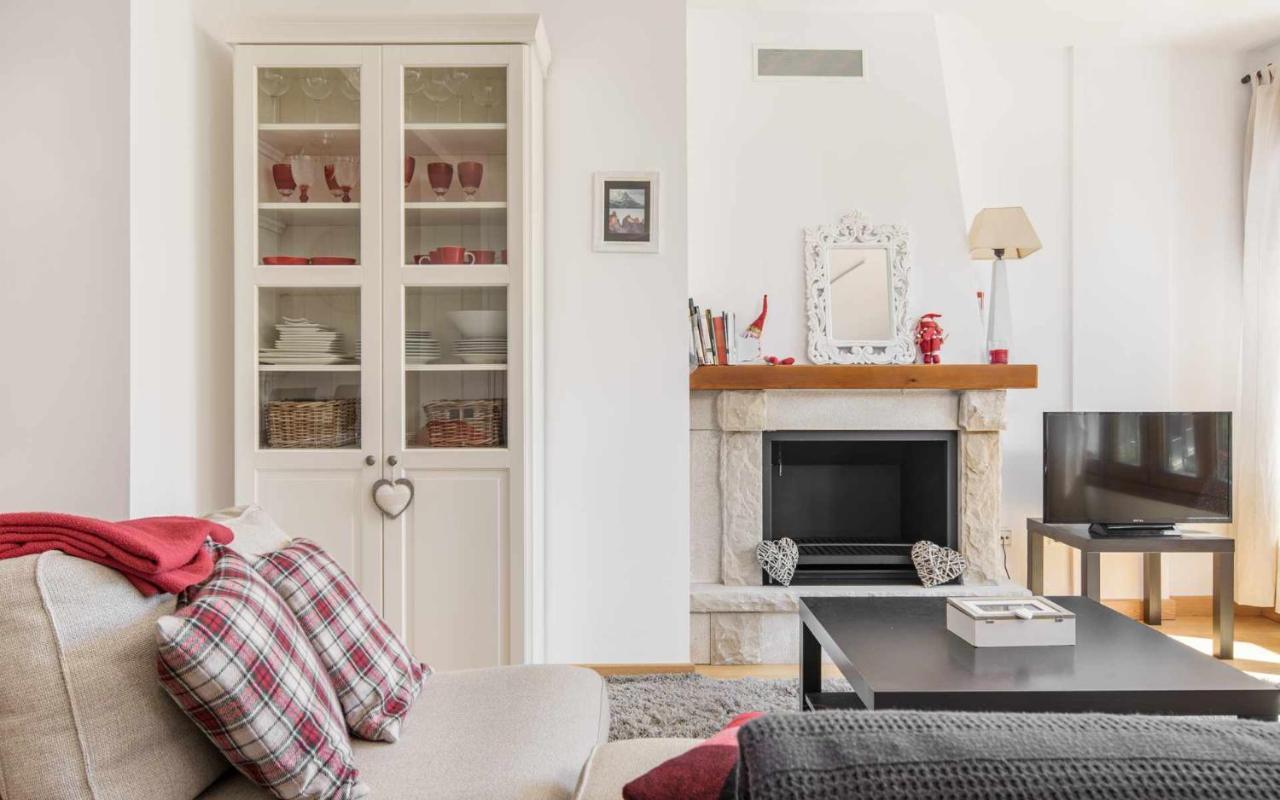 Apartament El Balcon Familiar Del Pacino Sallent de Gállego Zewnętrze zdjęcie